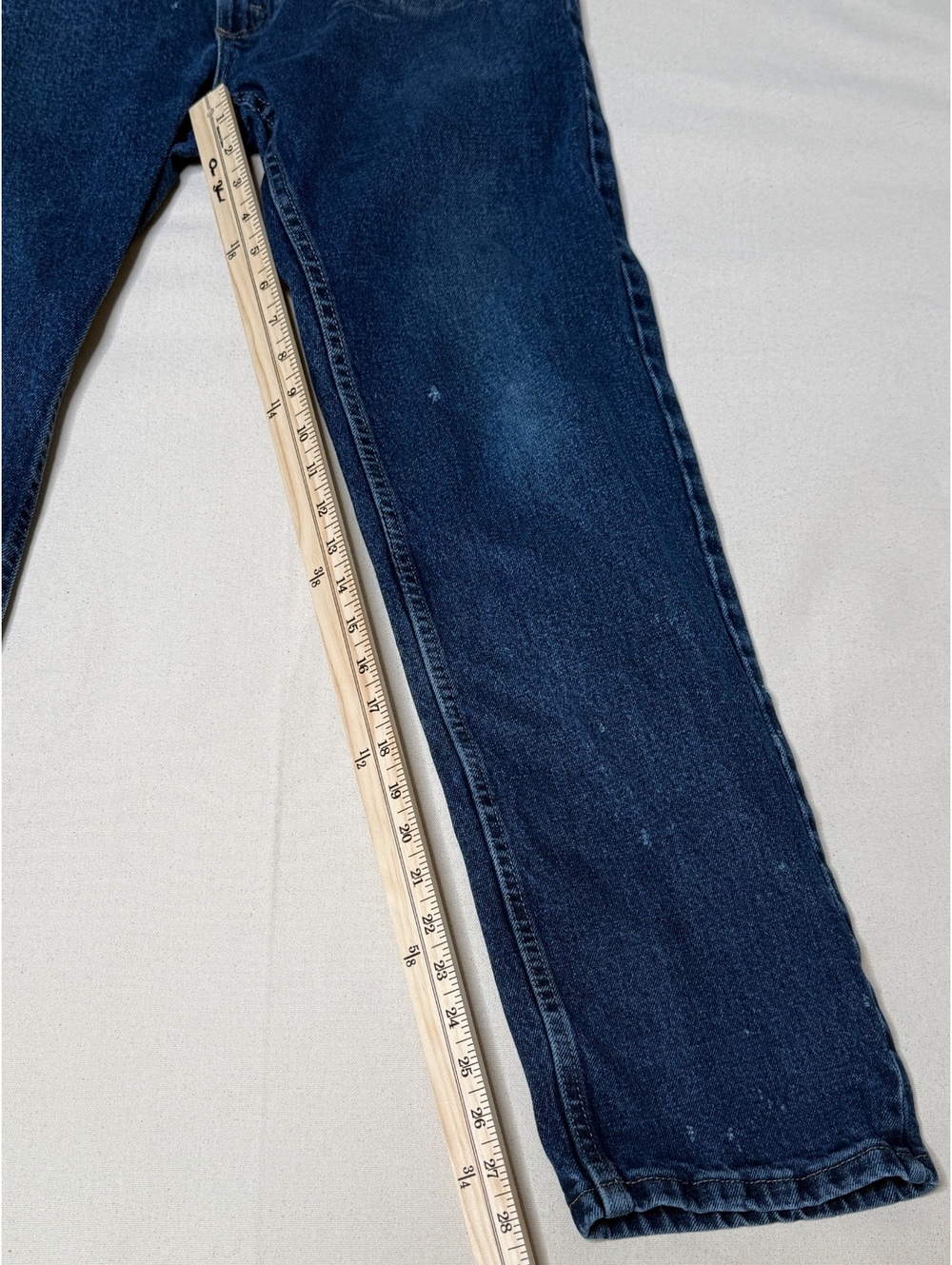 Wrangler 1096FXVF Men’s 32x32 Blue Jeans Authentic Farmer Workwear Distressed - Picture 3 of 8